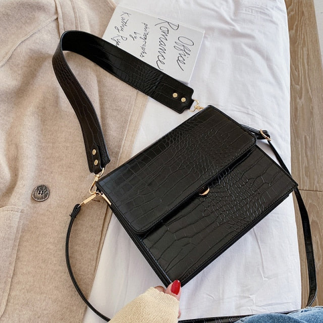 https://cdn.shopify.com/s/files/1/0462/8493/1232/products/product-image-1646338402.jpg?v=1638714434